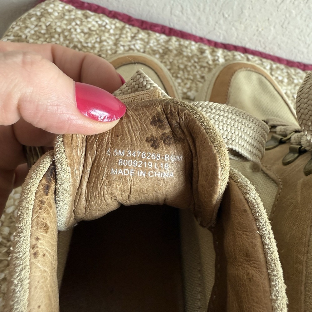 Frye Gia Lug Trail Sneaker Tan Leather Canvas High Top Shoes 6.5 Minimalist Chic - Picture 9 of 9